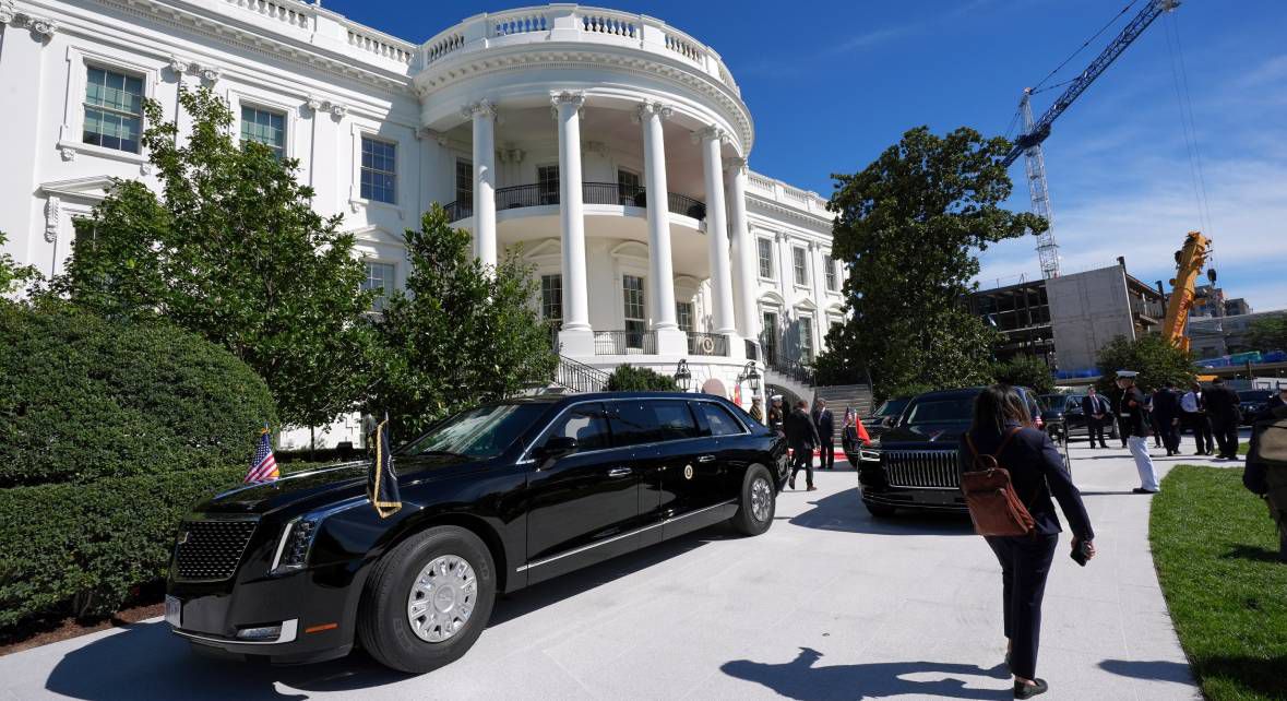 What It Means When the White House Blocks a News Outlet From Air Force One