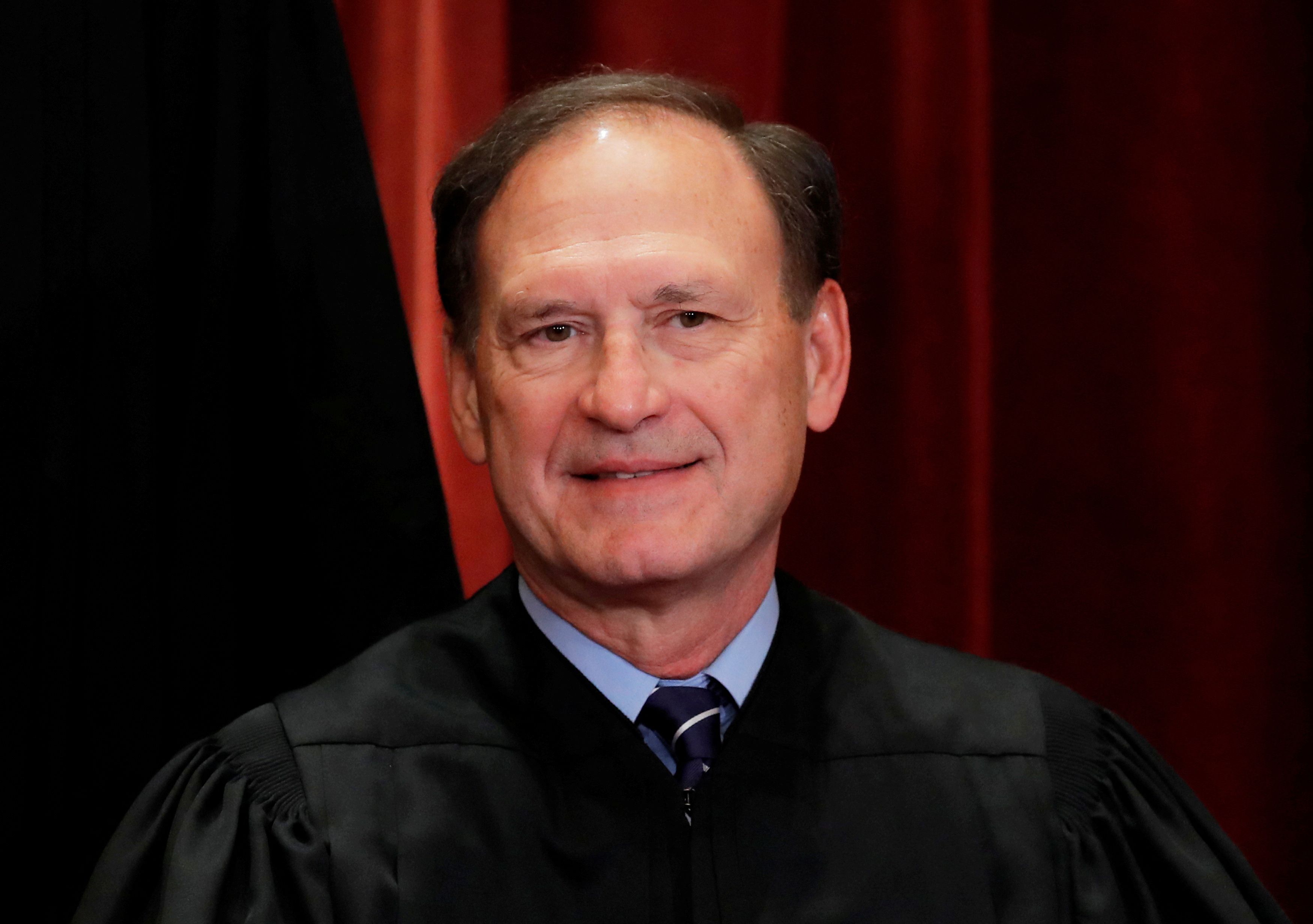 Justice Alito Says He’s Staying