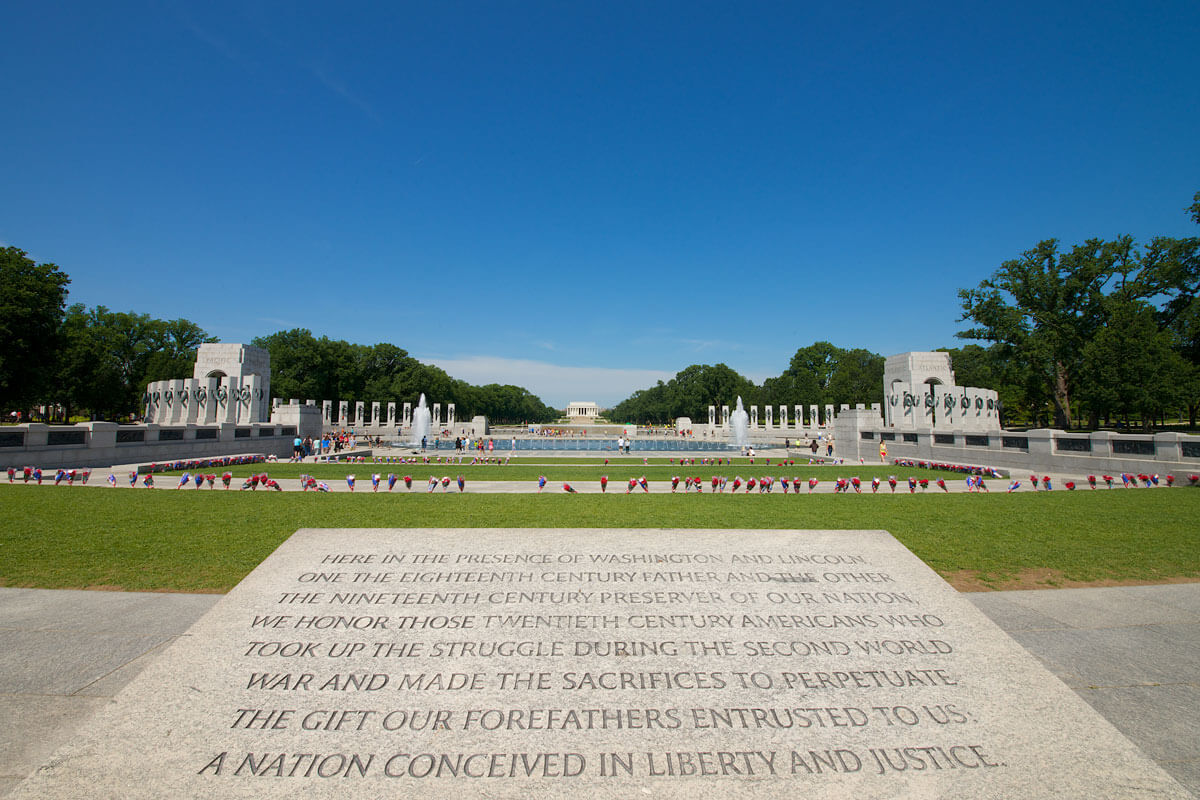 Why Vandalizing the WWII Memorial Can Be a Federal Crime