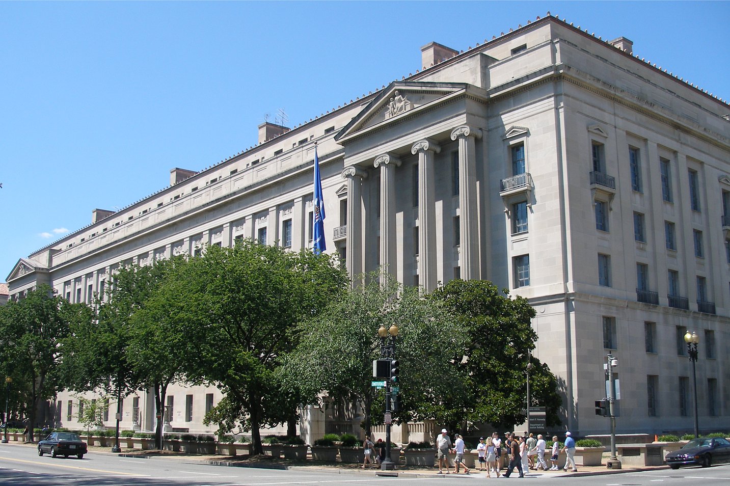 Can Non-Citizens Vote in Federal Elections? DOJ Charges Explained