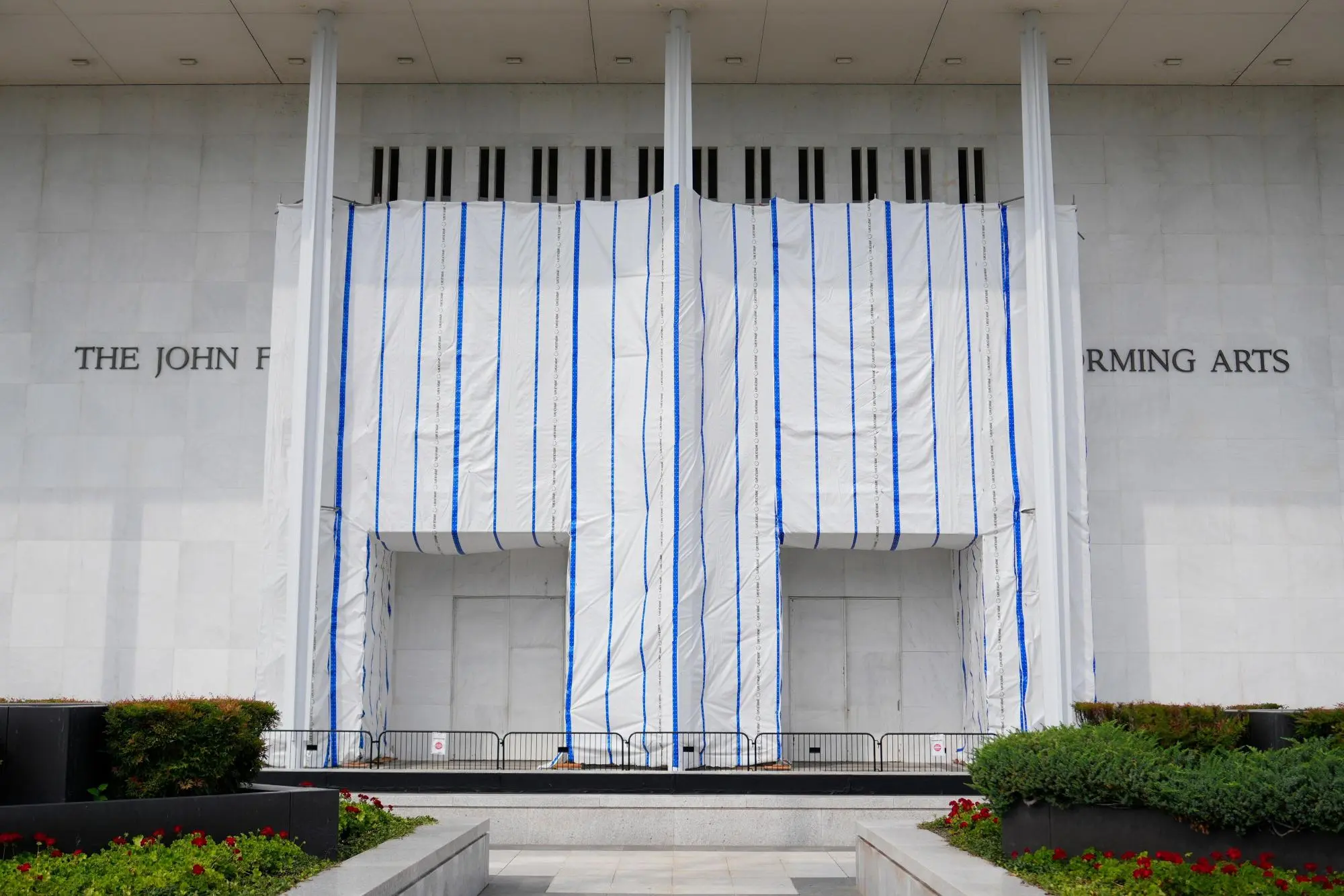 Who Controls the Kennedy Center? Federal Law, Funding, and the Renovation Fight