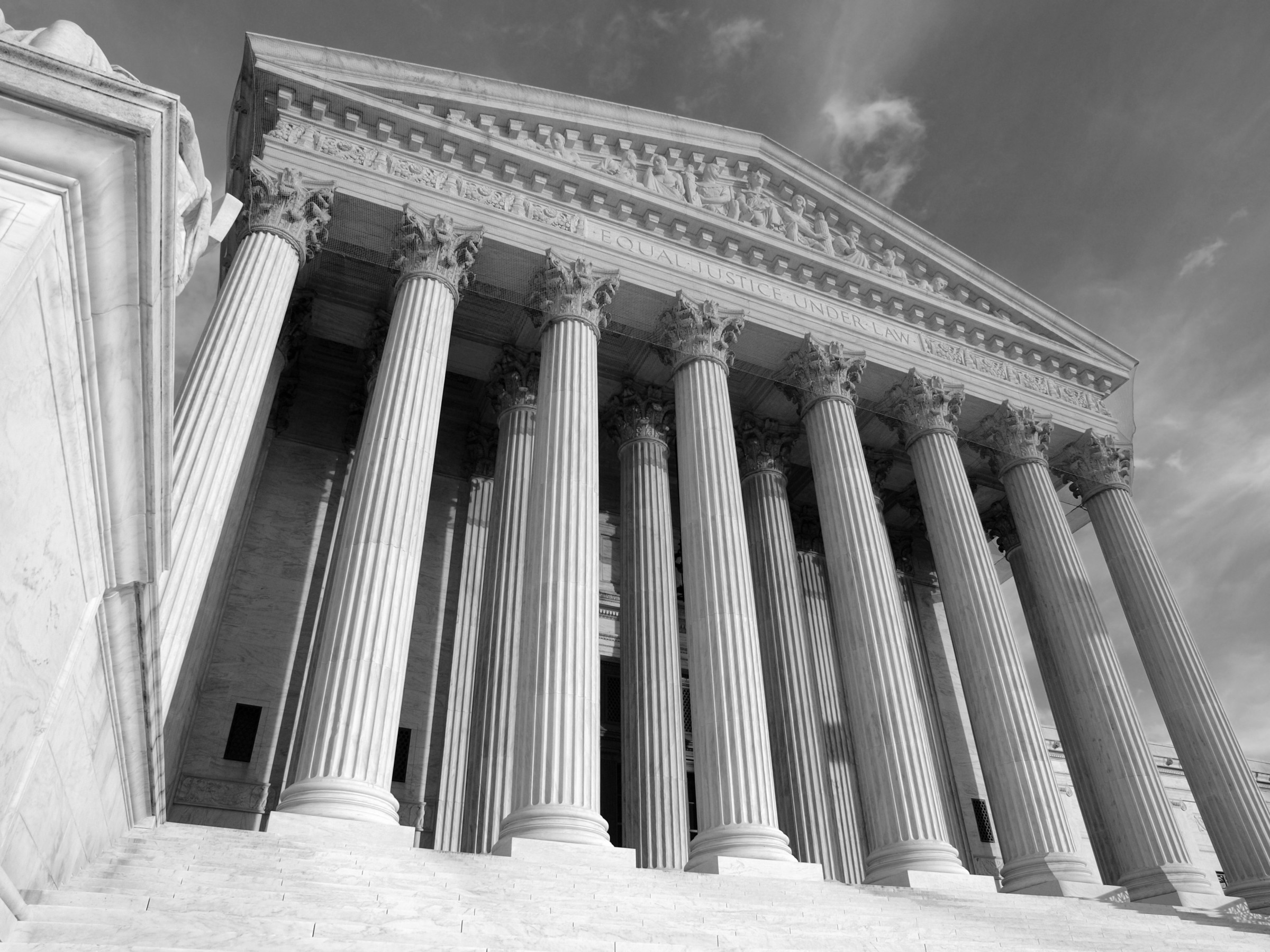 U.S. Supreme Court building black and white